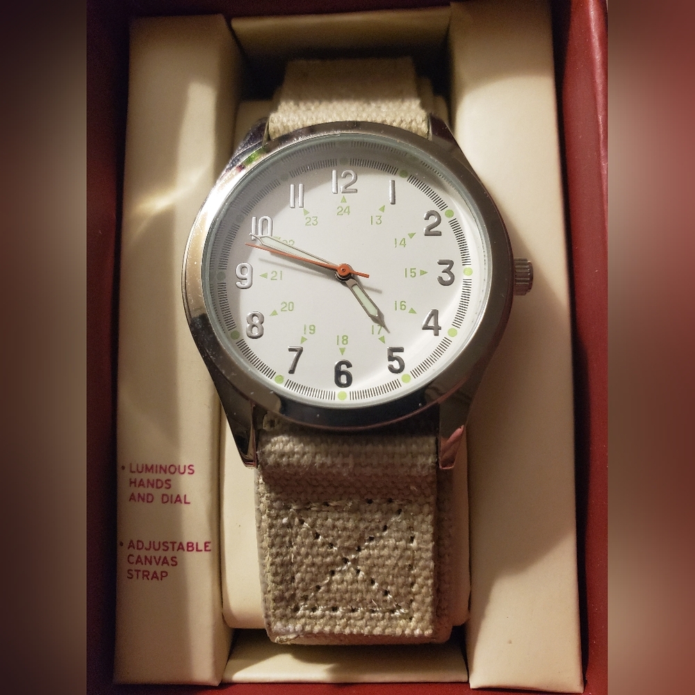 Merona Quartz Analog Watch Luminous Hands And Dial Silvertone Case w Canvas Band